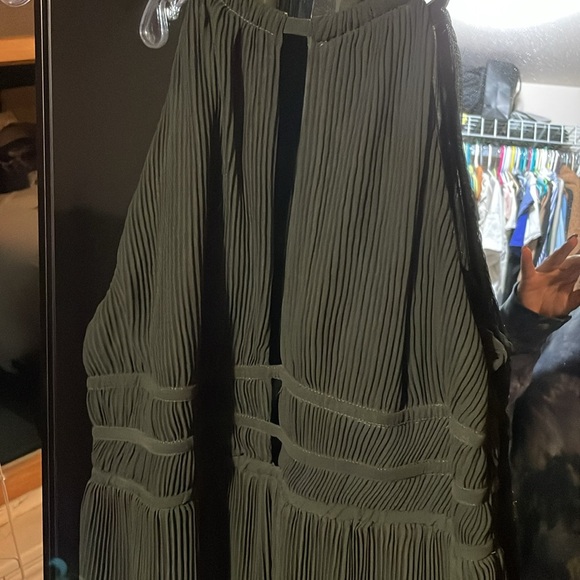 H&M Dress l 12 - Picture 4 of 9